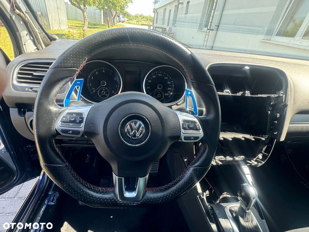 Volkswagen Golf - 14