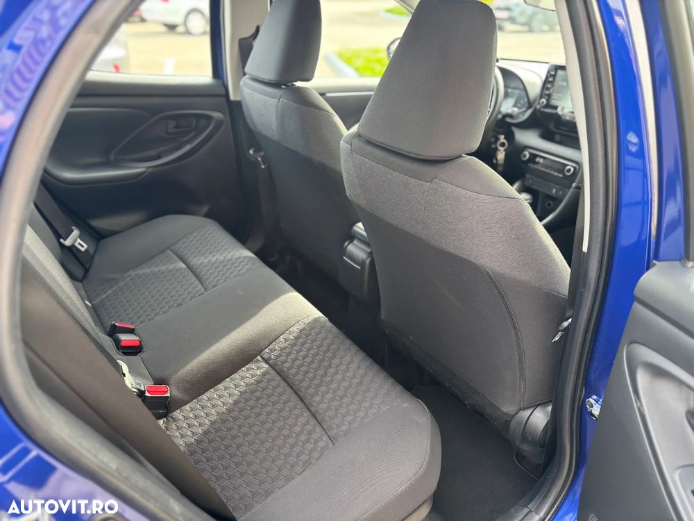 Toyota Yaris 1.5 VVT-i HSD Dynamic - 11
