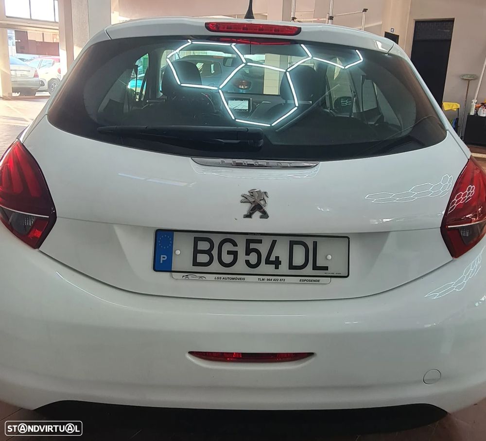 Peugeot 208 PureTech 68 Active - 9