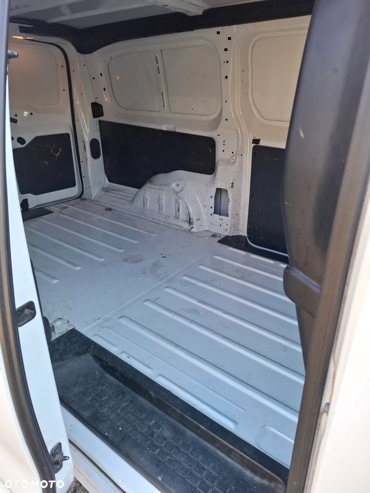 Peugeot Expert - 26