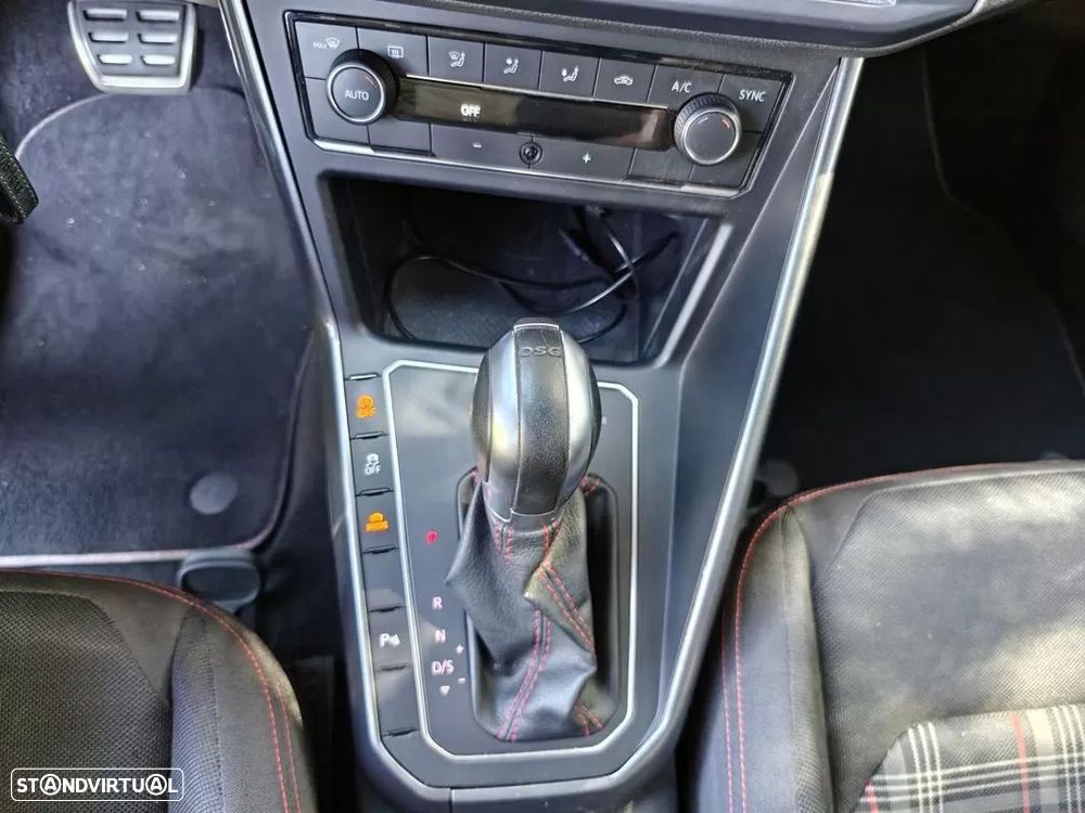 VW Polo 2.0 TSI GTI DSG - 46