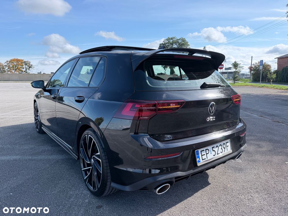Volkswagen Golf - 13