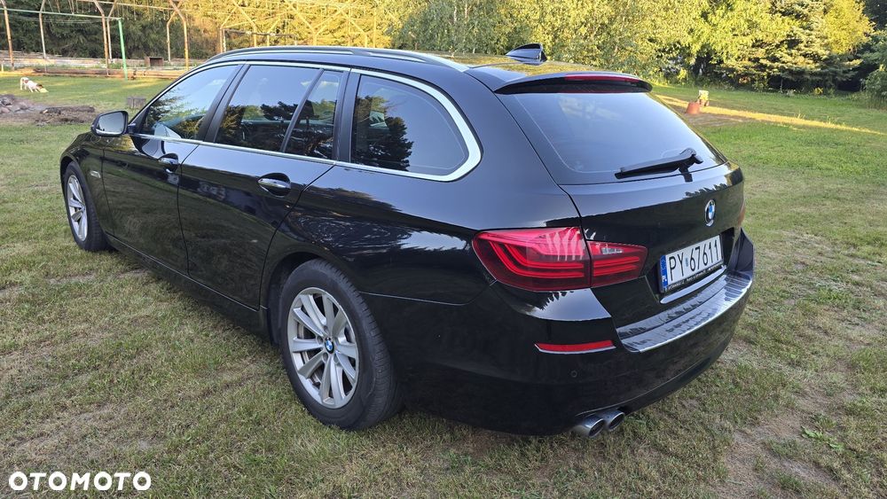 BMW Seria 5 518d - 12