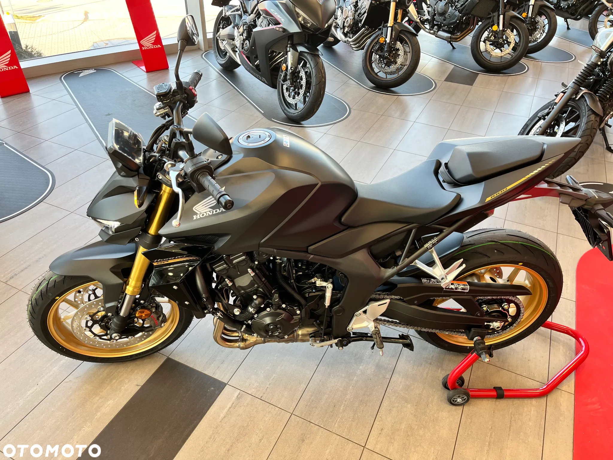 Honda CB - 17