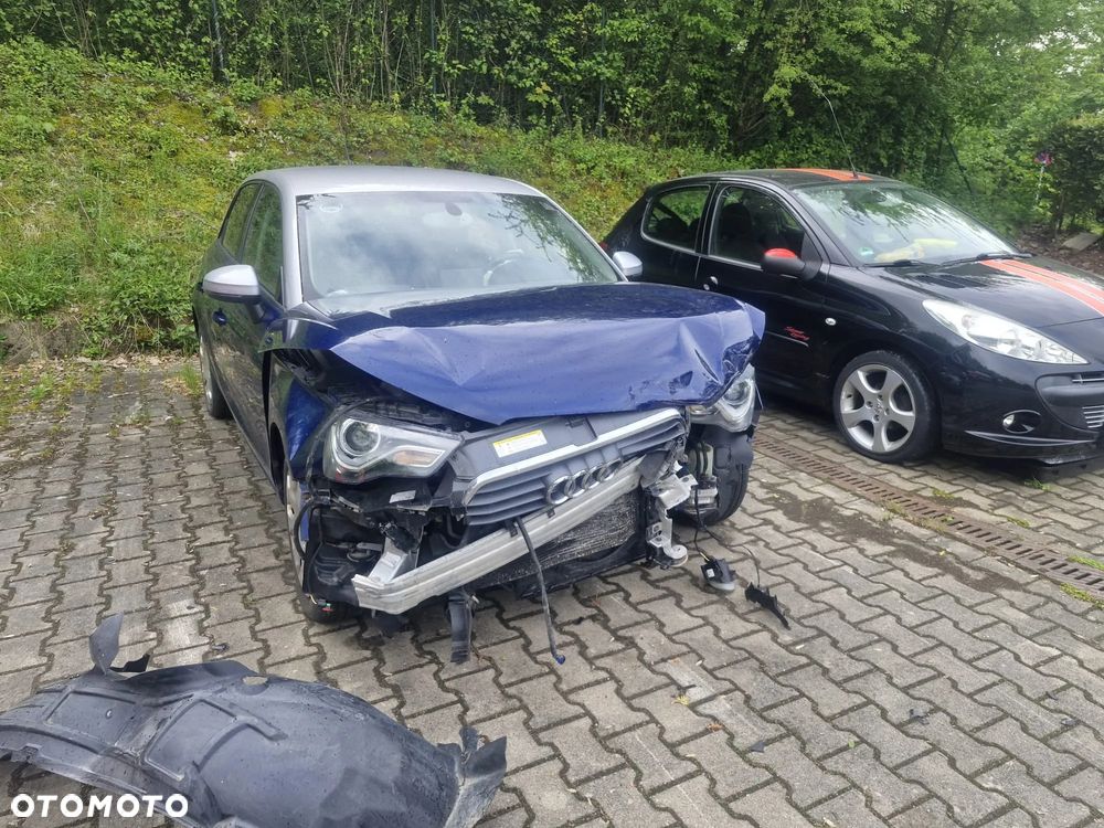 Audi A1 Sportback 1.6 TDI admired - 21