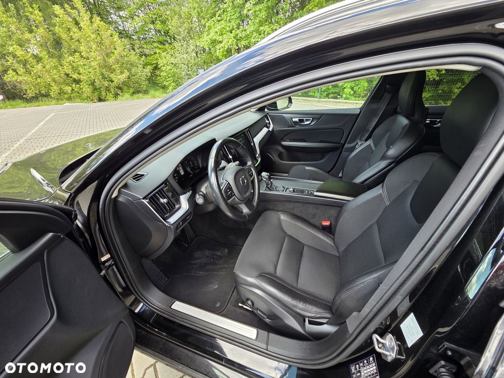 Volvo V60 D4 Geartronic Momentum - 6
