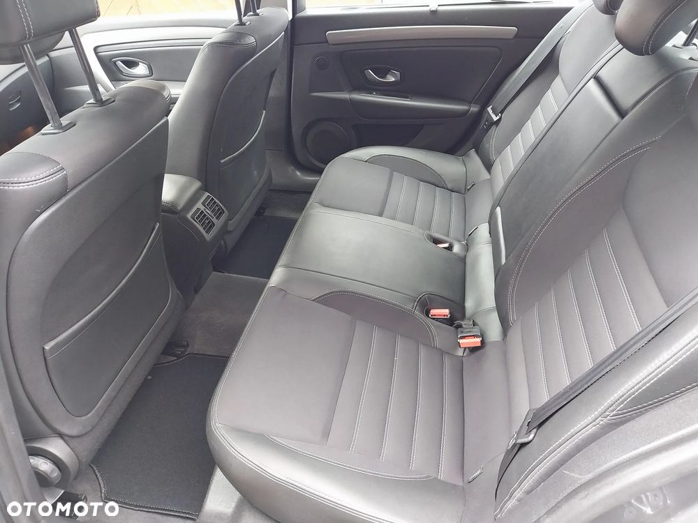 Renault Laguna 2.0 Privilege - 16