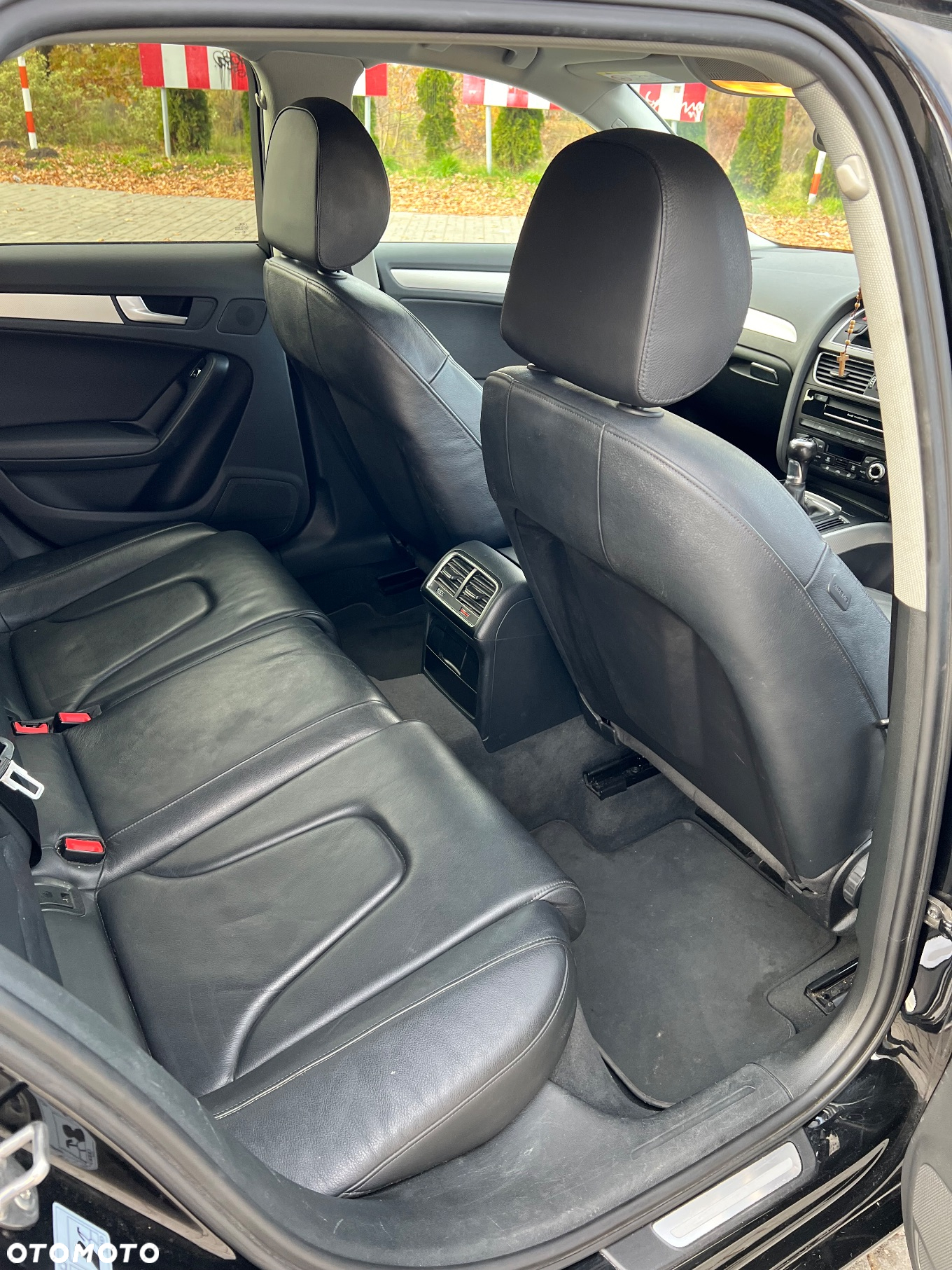 Audi A4 Avant 2.0 TDI ultra DPF Attraction - 16