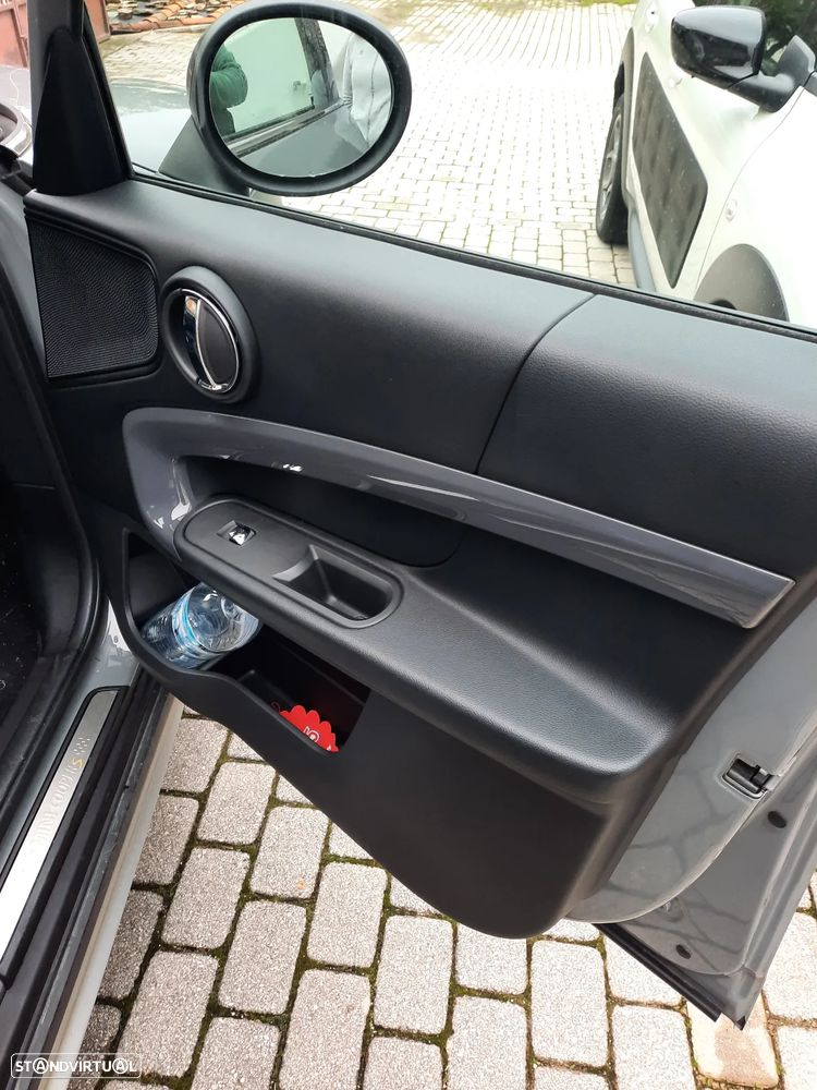 MINI Countryman Cooper SE ALL4 Auto - 7