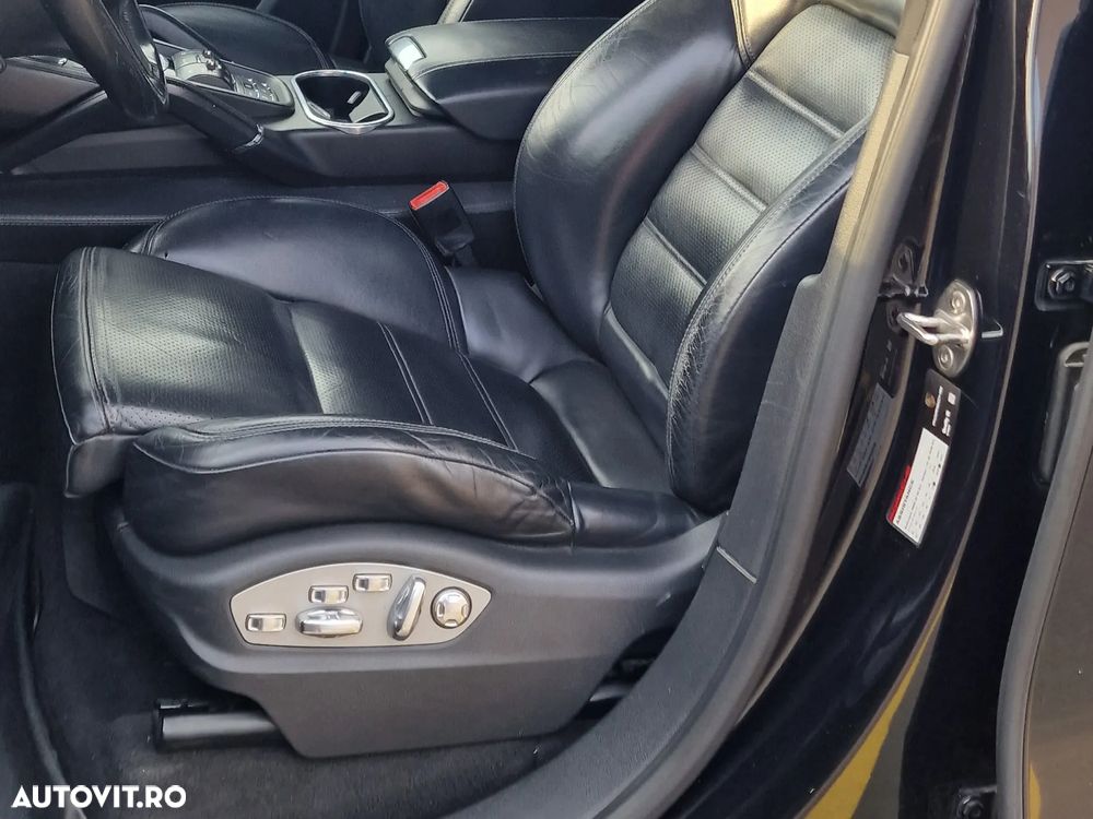 Porsche Cayenne - 14
