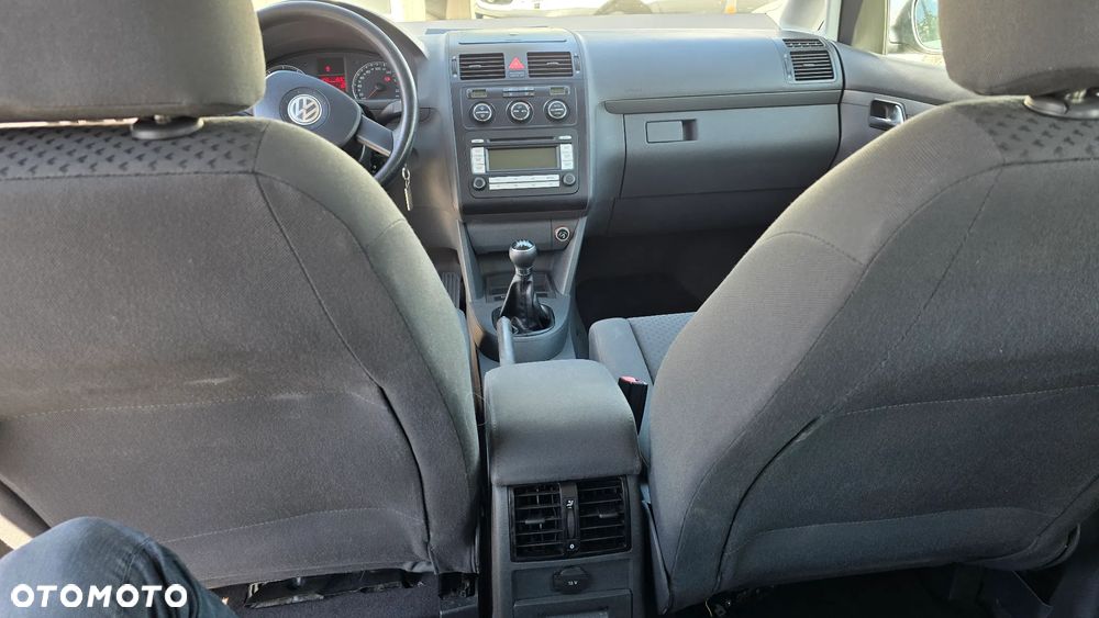 Volkswagen Touran 1.6 - 15