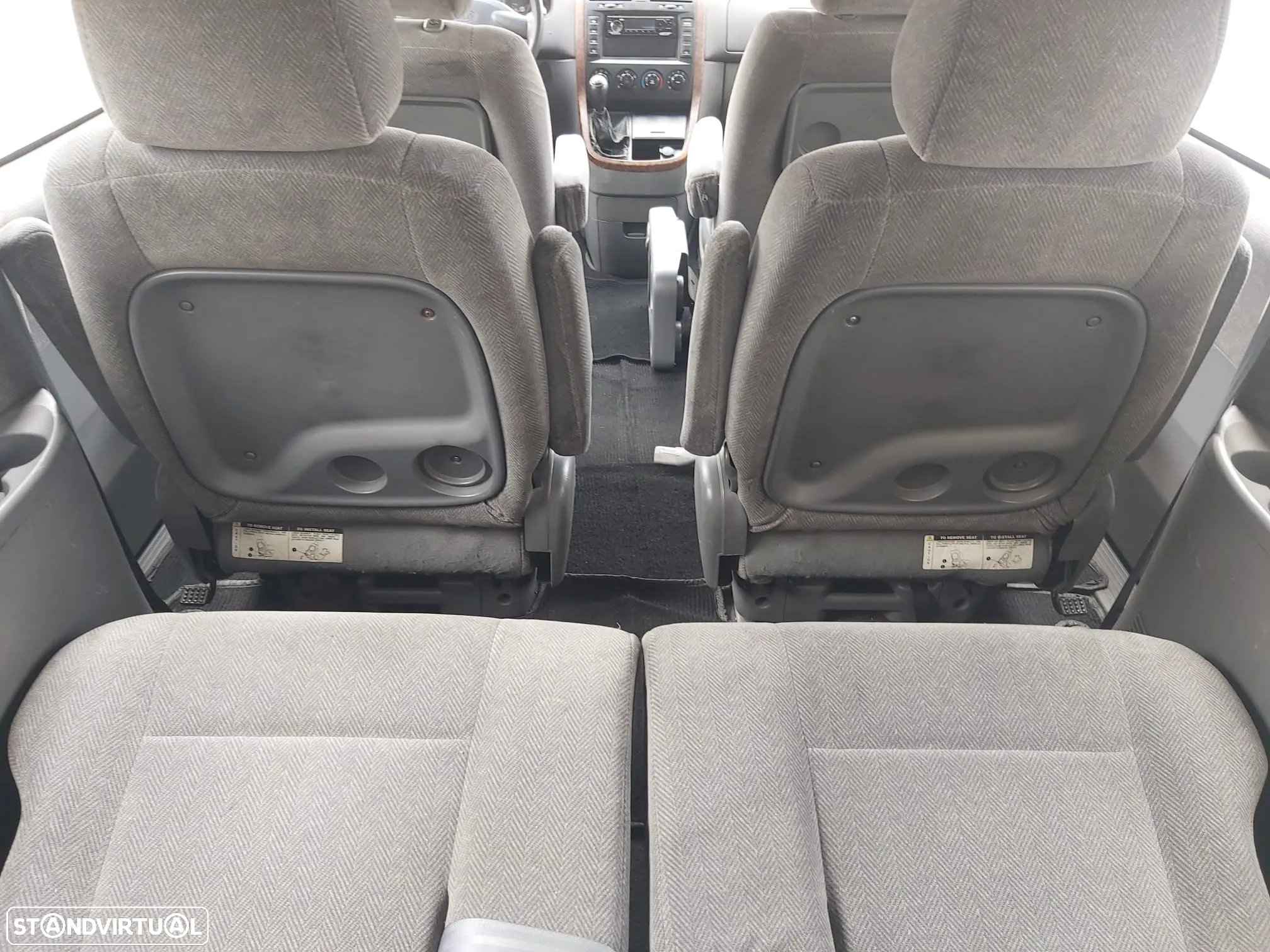 Kia Carnival 2.9 CRDi EX Confort - 12