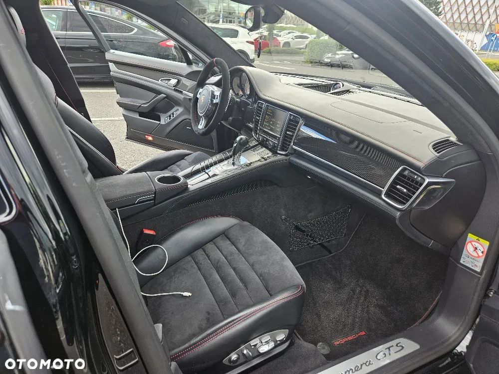 Porsche Panamera GTS - 14