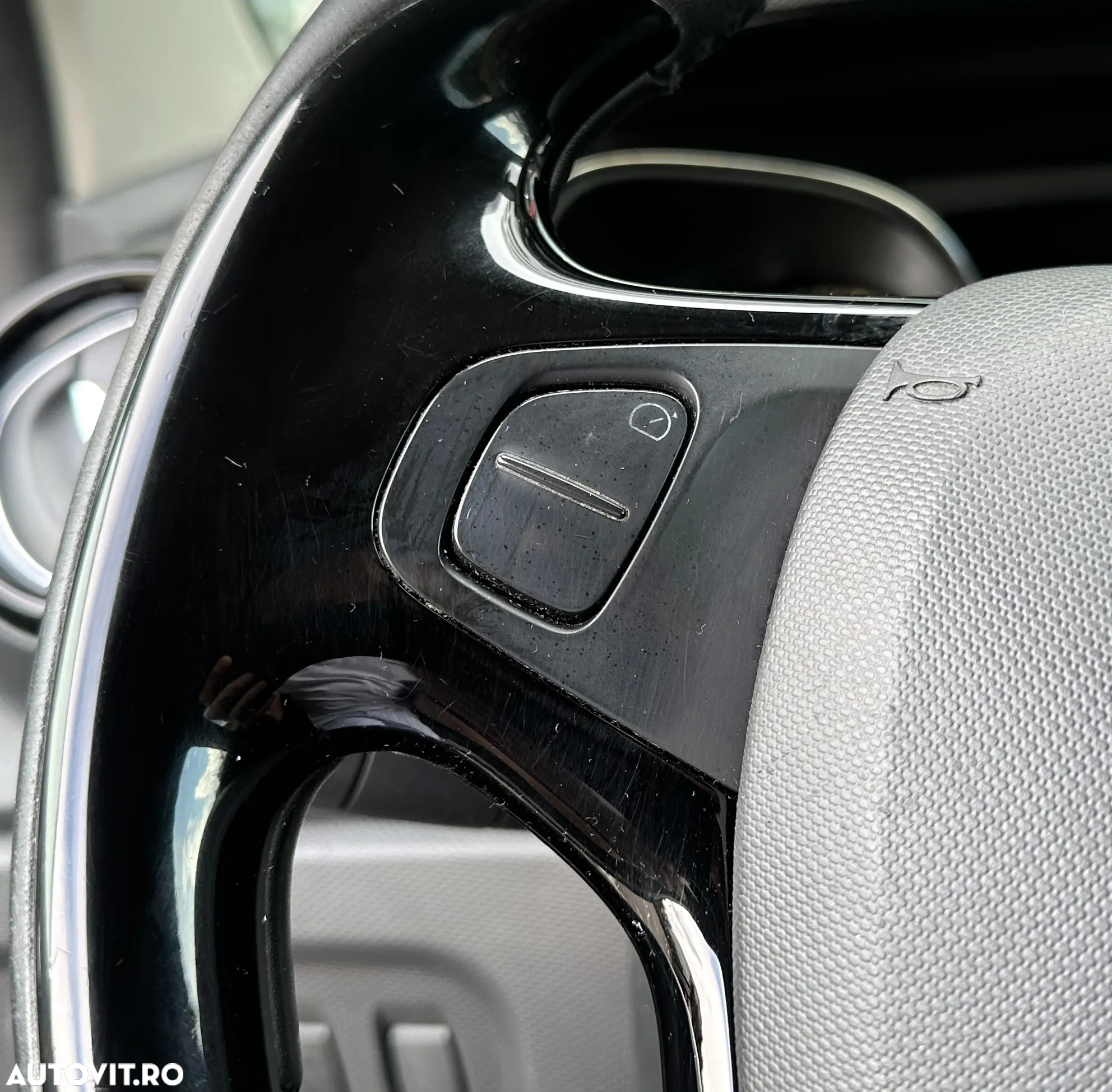 Renault Captur - 27