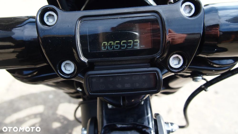 Harley-Davidson Softail Standard - 12