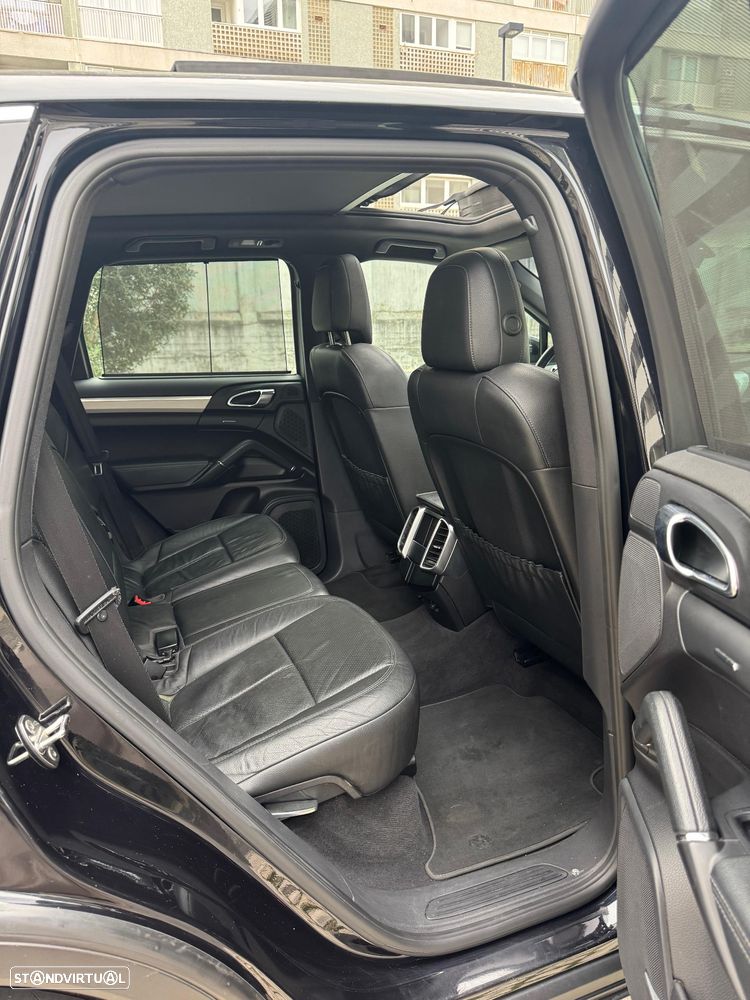 Porsche Cayenne II Platinum Edition - 4