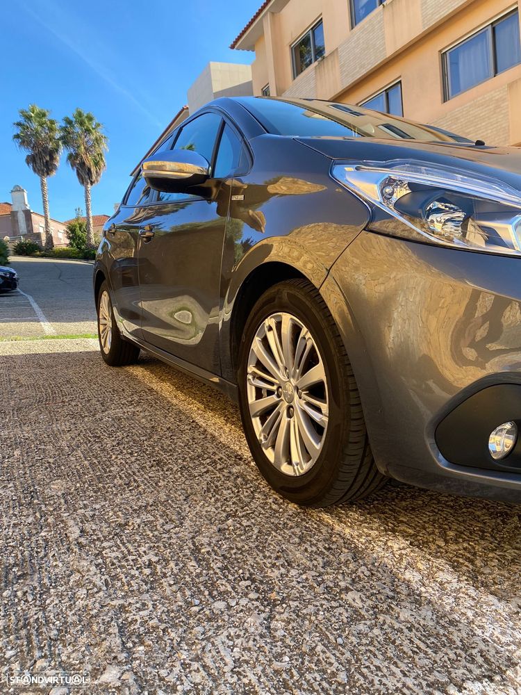 Peugeot 208 1.6 BlueHDi Style - 9