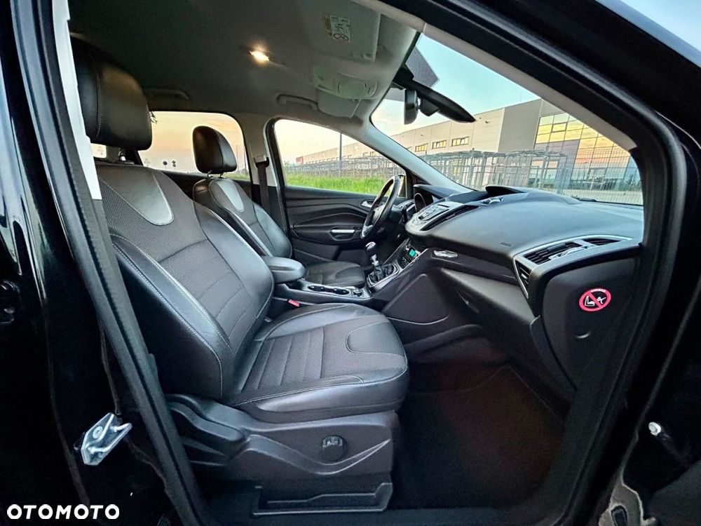 Ford Kuga - 17