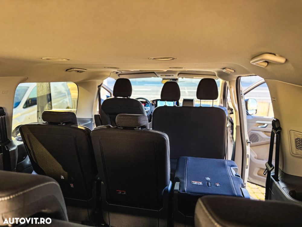 Volkswagen Caravelle - 16