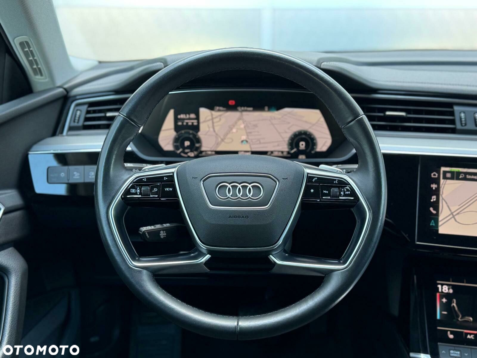 Audi e-tron - 16