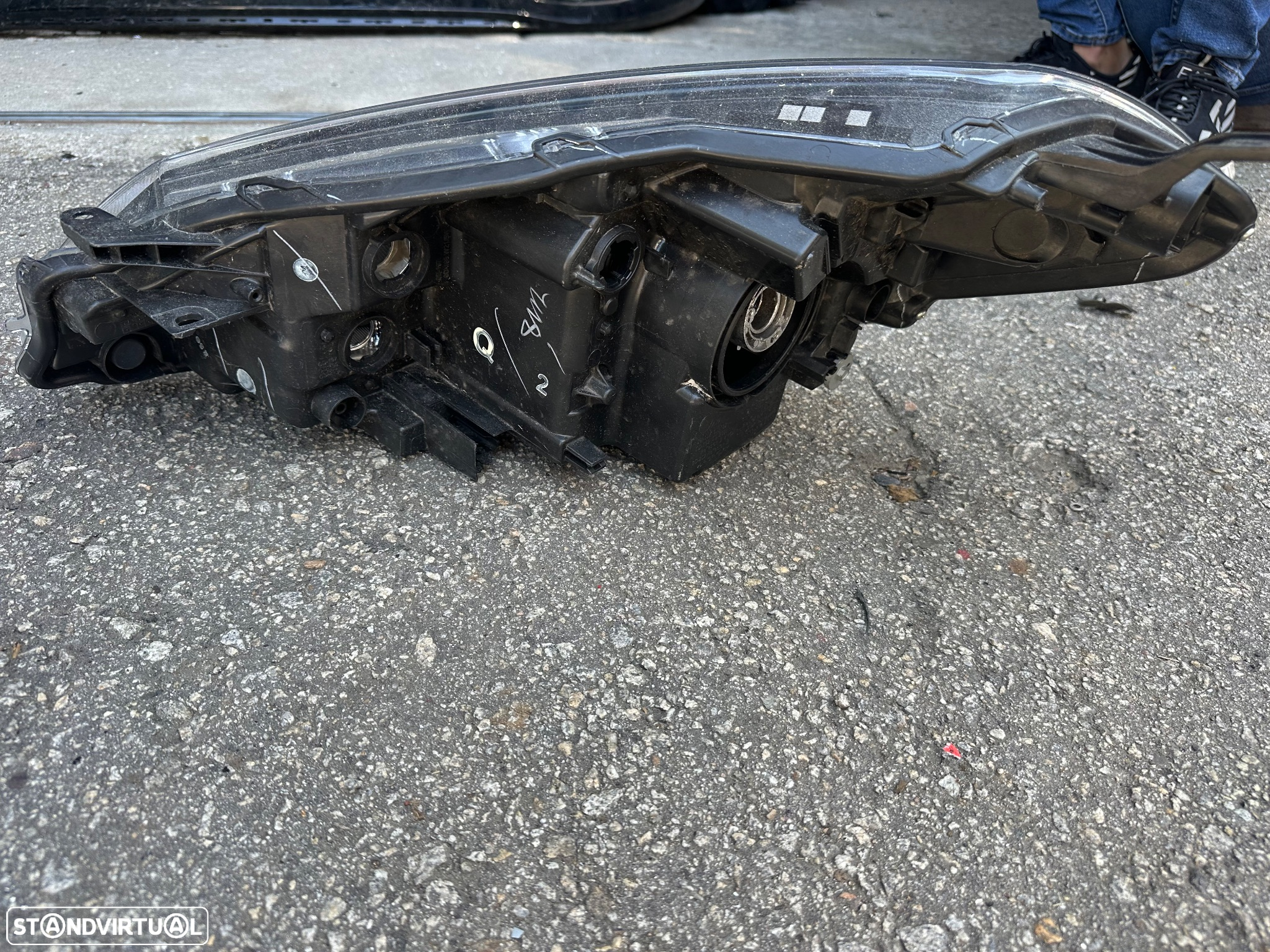Farol drt Toyota yaris 3 2017-2019 - 2