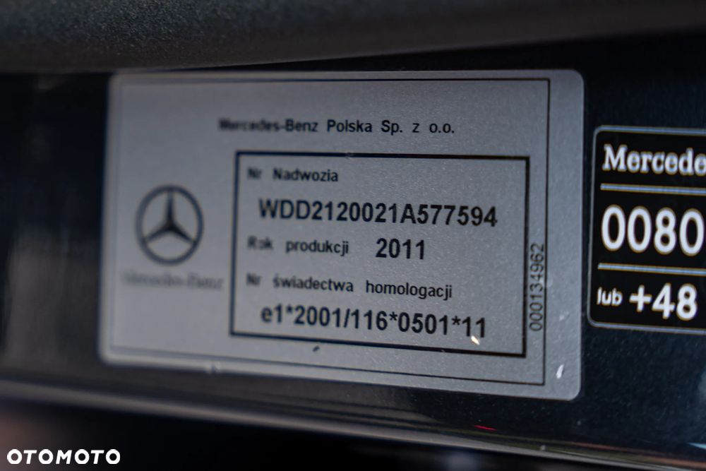 Mercedes-Benz Klasa E 220 CDI BlueEff Avantgarde - 17