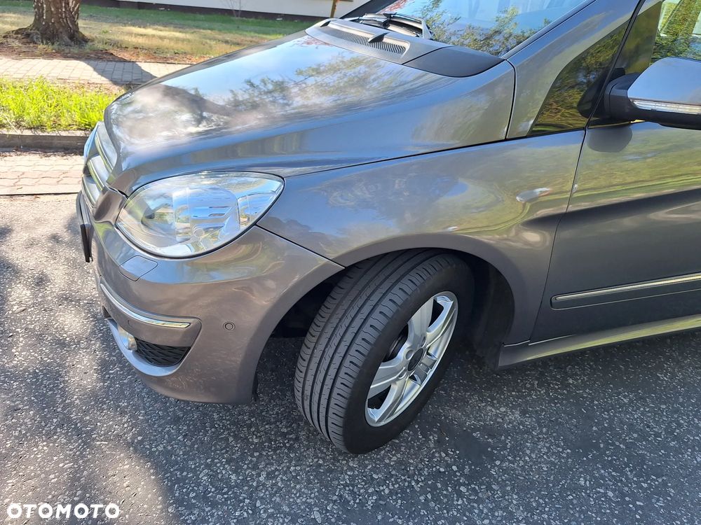 Mercedes-Benz Klasa B 200 CDI Autotronic - 13