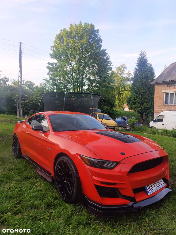 Ford Mustang 5.0 V8 GT - 5