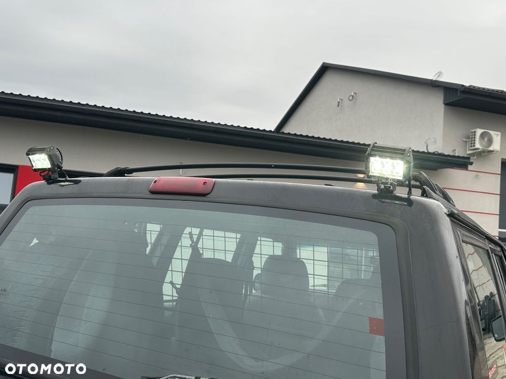 Jeep Cherokee 4.0 Limited - 24