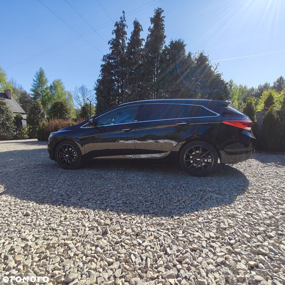 Hyundai i40 Kombi 1.7 CRDi DCT Premium - 9