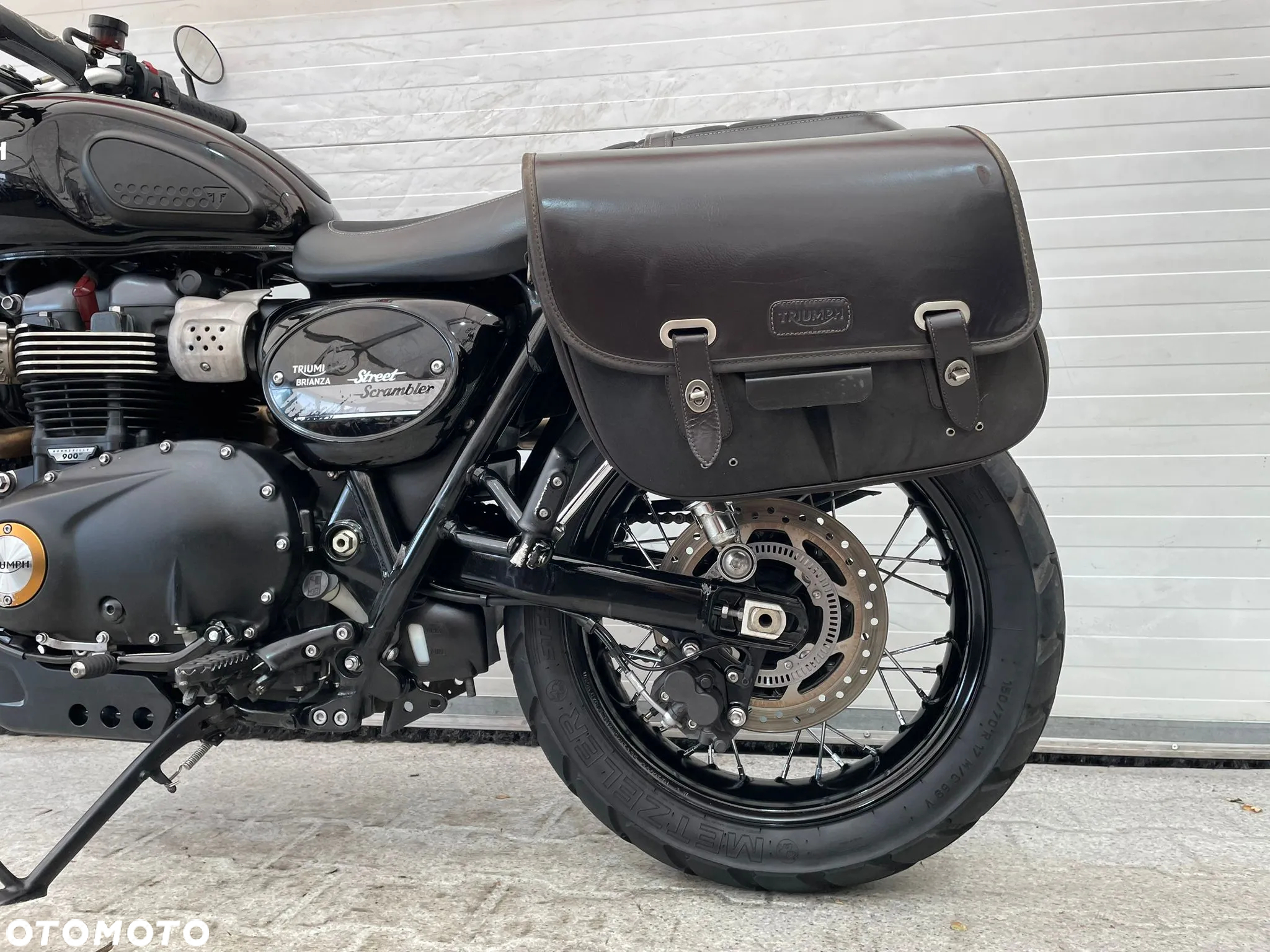 Triumph Scrambler - 24