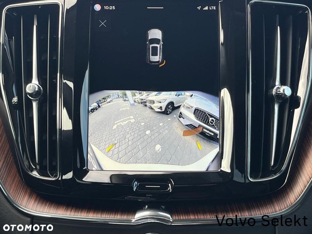 Volvo XC 60 - 25