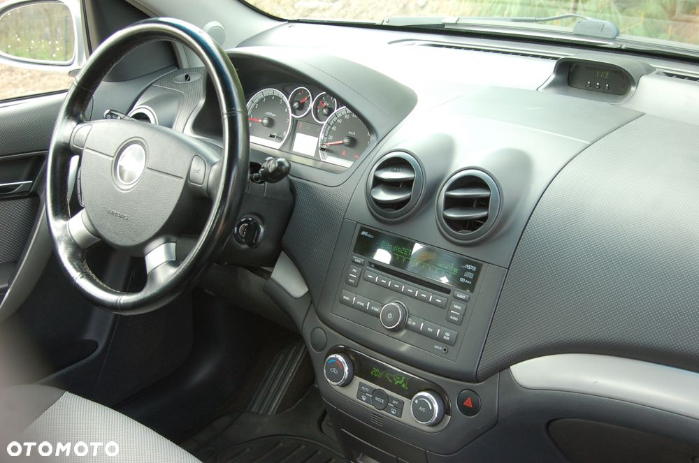 Chevrolet Aveo 1.4 16V LT - 24