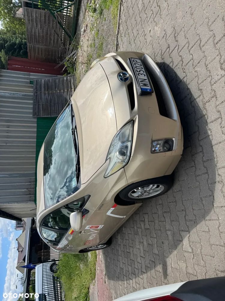 Toyota Prius - 2