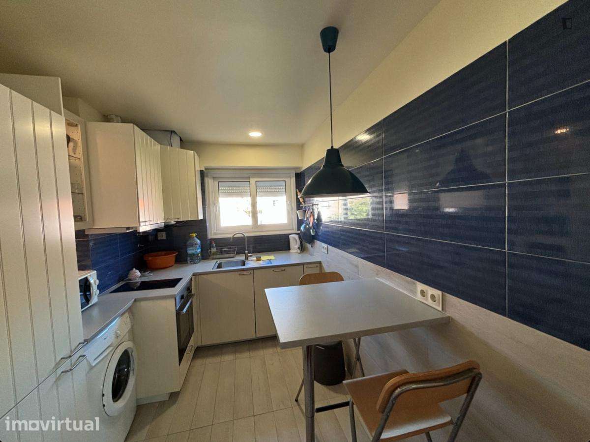 Quarto - localizado em Alvalade Lisbon - Grande imagem: 5/15