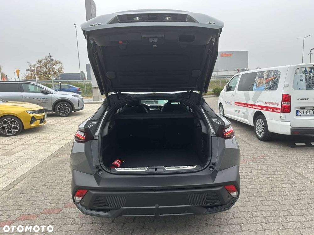 Peugeot 408 - 9