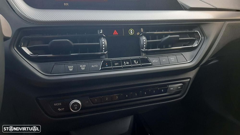 BMW 116 d Pack Desportivo M - 26