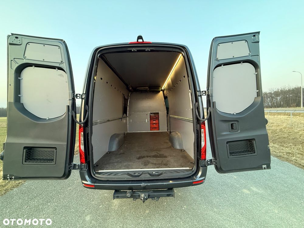 Mercedes-Benz Sprinter 319CDI - 24