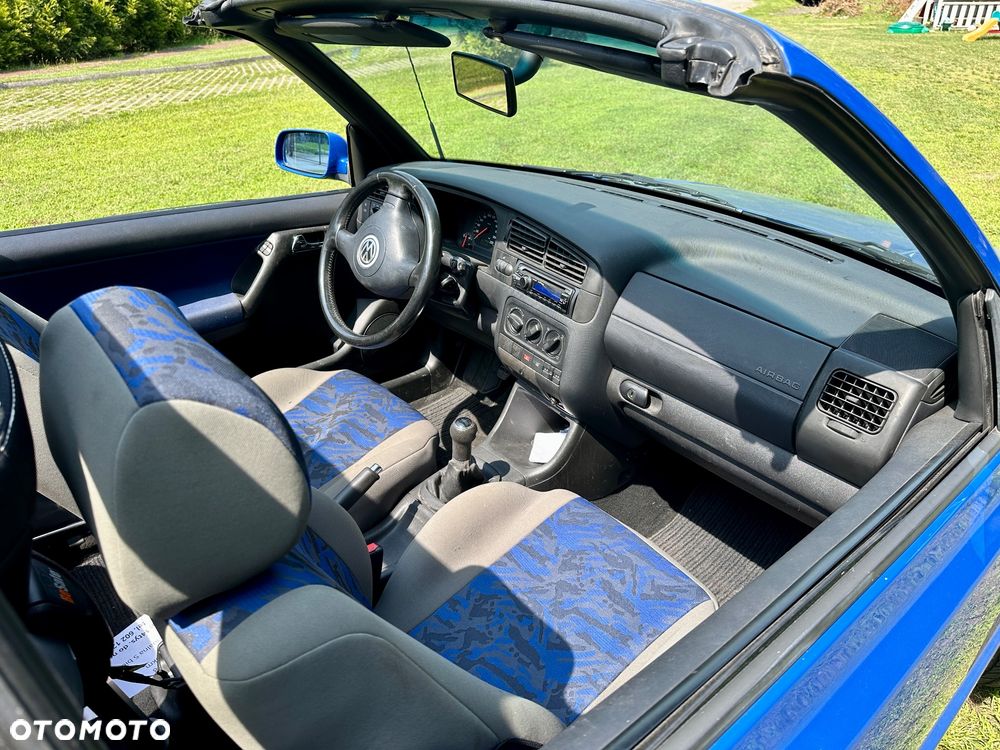 Volkswagen Golf 1.6 - 15