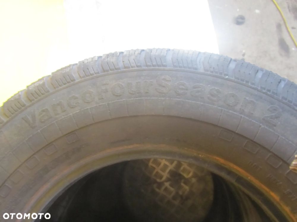 Opony Continental VancoFour Season 2  225/75 R16C - 3