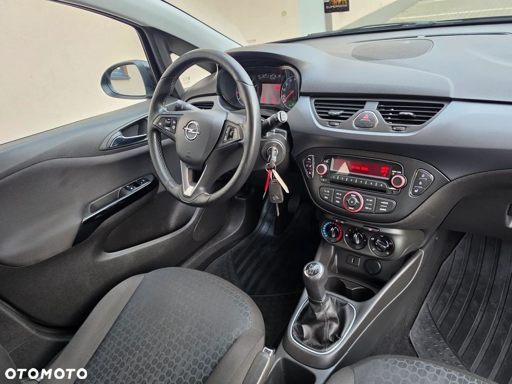 Opel Corsa 1.4 16V Cosmo - 11