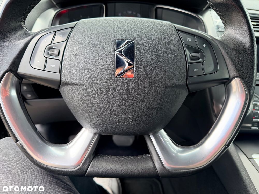 Citroën DS5 1.6 THP SoChic - 19