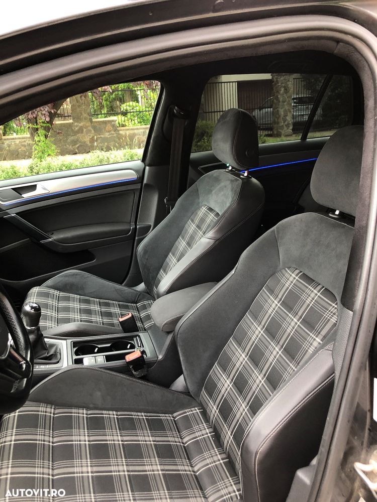 Volkswagen Golf 1.6 TDI DPF BMT Comfortline - 5