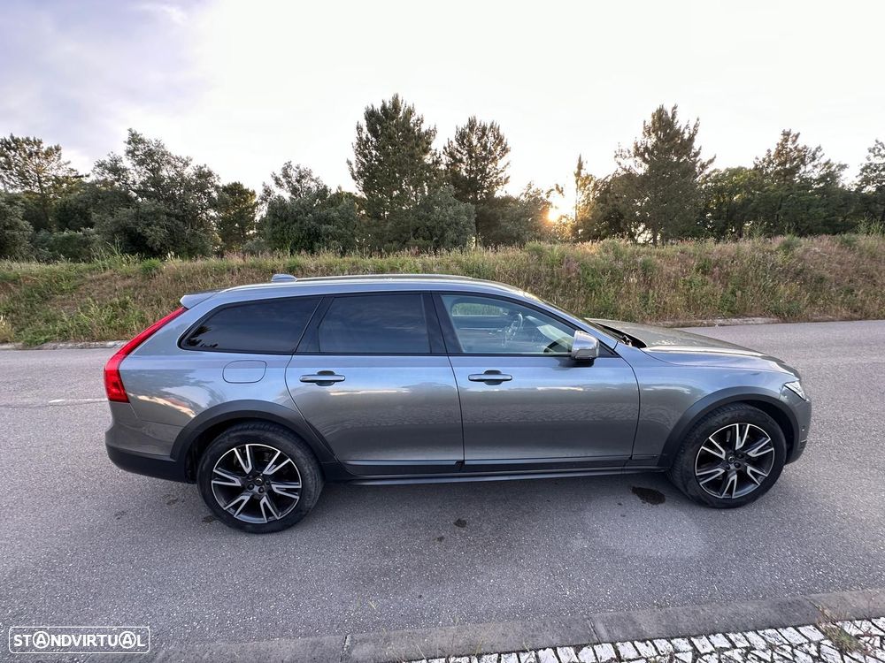 Volvo V90 D4 AWD Geartronic Momentum - 6