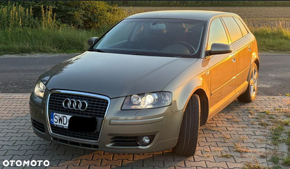 Audi A3 Sportback 2.0 FSI Ambition - 1