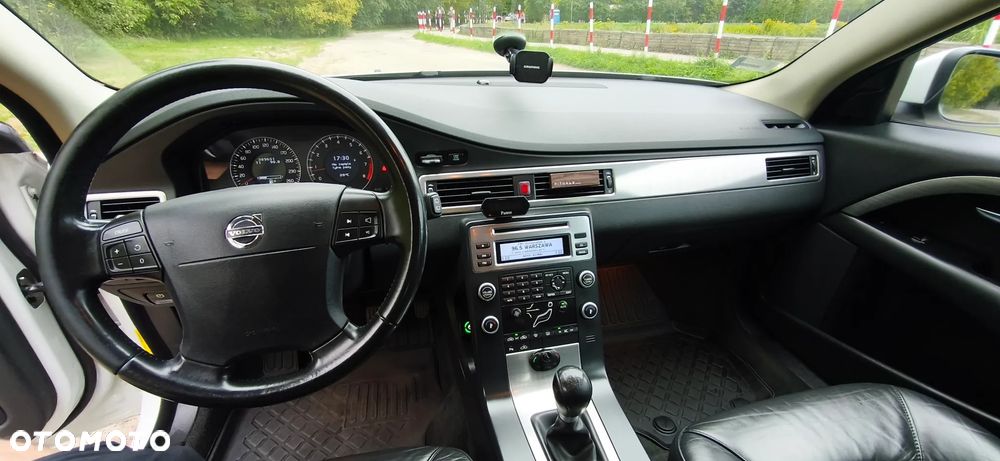 Volvo V70 2.5T Momentum - 21