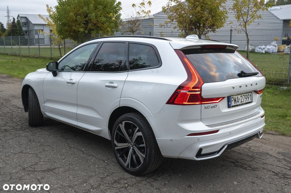 Volvo XC 60 B5 B AWD Ultimate Black Edition - 5