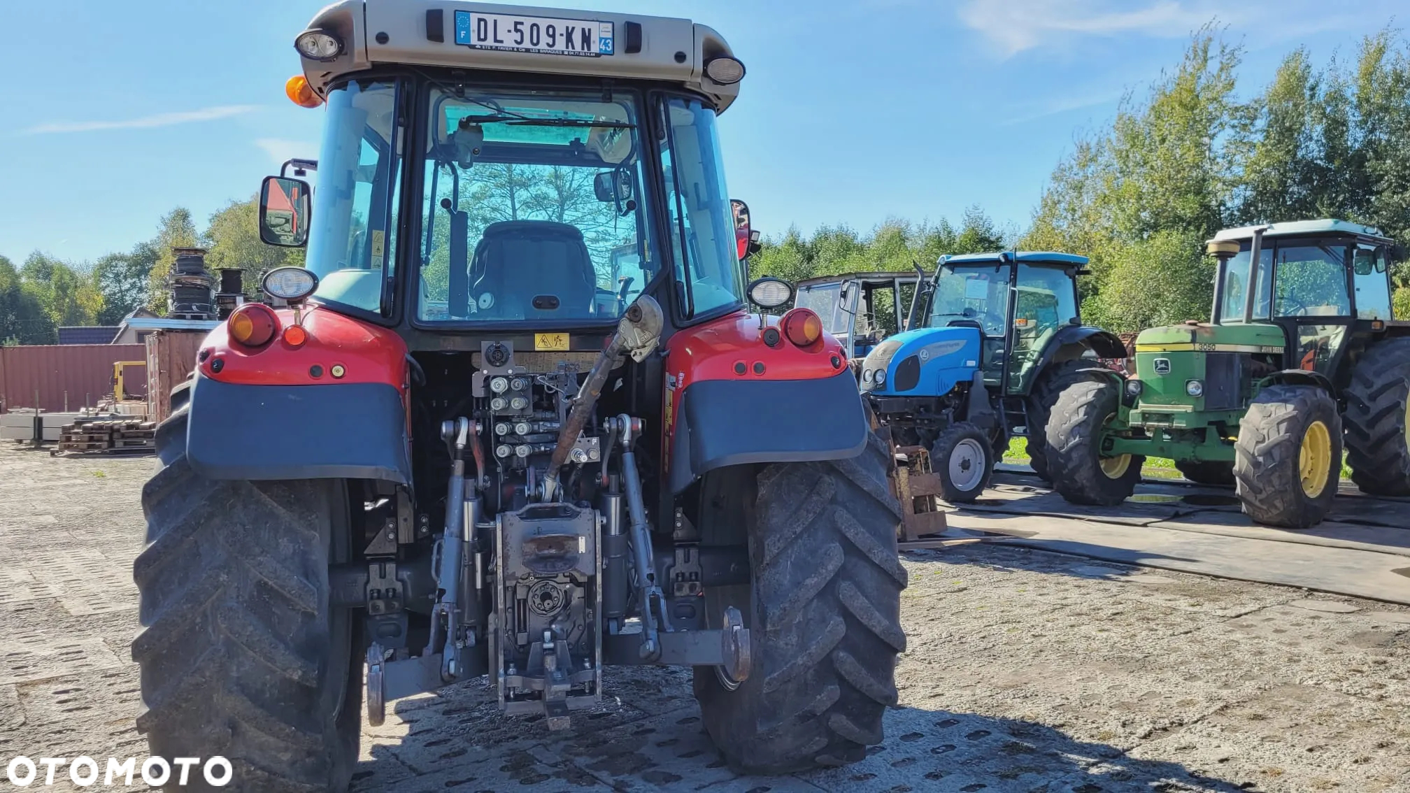 Massey Ferguson 5611 - 4
