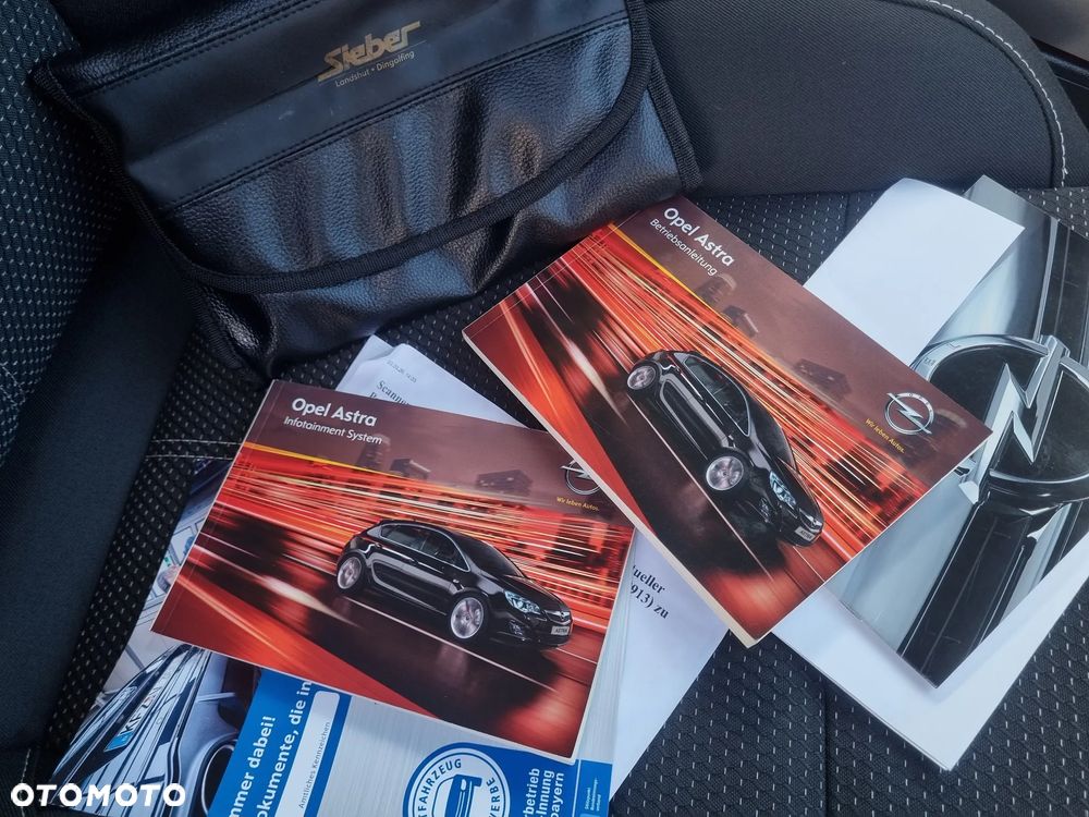 Opel Astra - 16