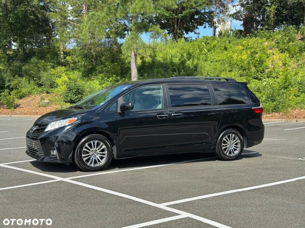 Toyota Sienna 3.5 V6 XLE AWD - 5